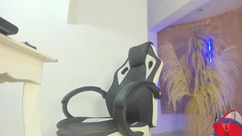 aprill_fox online show from December 26, 12:16 pm