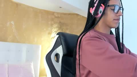 aprill_fox online show from February 27, 3:04 am