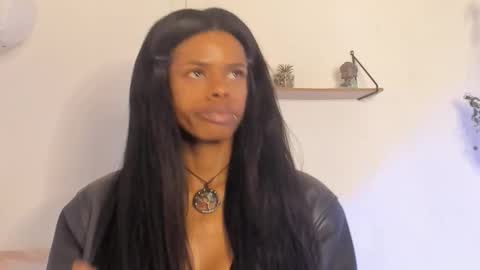 aprillebony319262 online show from March 22, 12:14 am