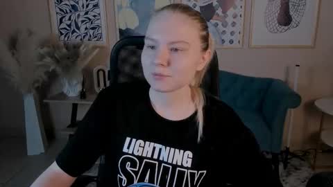 Snapshot of aprilserenity chatting on November 11, 2:11 am April. All year round. online show from November 11, 2:11 am