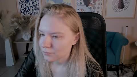 Snapshot of aprilserenity chatting on November 12, 2:12 am April. All year round. online show from November 12, 2:12 am