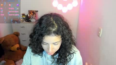 aqua emilly online show from March 9, 10:58 pm