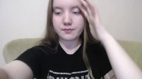 Josefin online show from September 27, 2:11 pm