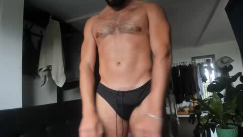 Snapshot of aquiles0224 chatting on February 19, 6:59 pm T. online show from February 19, 6:59 pm