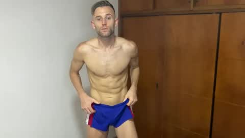 Aquilesmade online show from December 8, 12:07 am