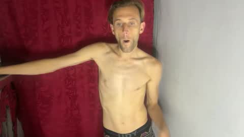 Aquilesmade online show from October 8, 4:15 pm