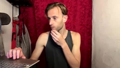 Aquilesmade online show from October 12, 7:24 pm