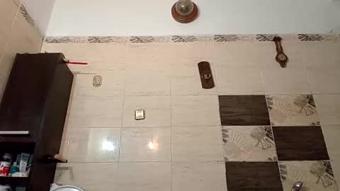 Snapshot of aquinn2000 chatting on December 2, 6:19 am aquinn2000 online show from December 2, 6:19 am