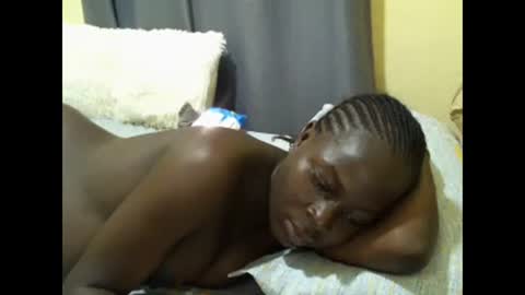 Snapshot of ara_bellah chatting on December 8, 7:26 am ara bellah online show from December 8, 7:26 am