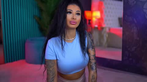 arabellaposh online show from November 25, 6:13 am