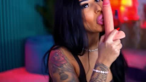 arabellaposh online show from December 18, 5:57 am