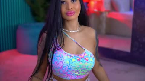 arabellaposh online show from December 19, 7:15 am