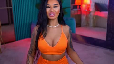 arabellaposh online show from January 18, 5:44 am