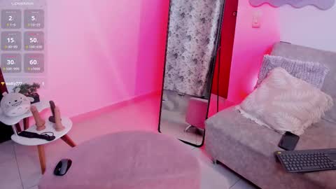 Snapshot of arabellaswan chatting on September 14, 12:32 am online show from September 14, 12:32 am