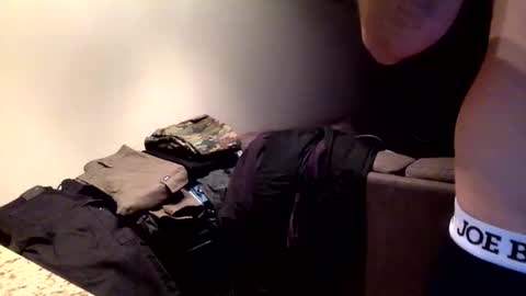 Knowledgeiskeyy online show from December 10, 2:27 am