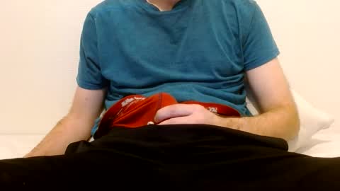 Snapshot of arekusan6 chatting on December 2, 5:52 pm Arek online show from December 2, 5:52 pm