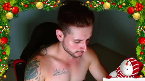 Snapshot of ares_blue chatting on December 5, 11:05 am ares blue online show from December 5, 11:05 am