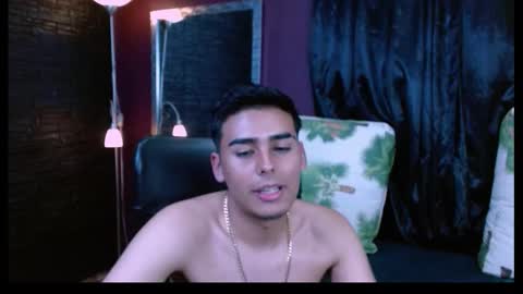 MATTHEW online show from November 7, 8:31 pm