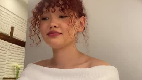 Aresha  online show from April 15, 4:25 pm