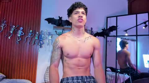 Snapshot of aress444 chatting on October 12, 1:10 pm aress444 online show from October 12, 1:10 pm