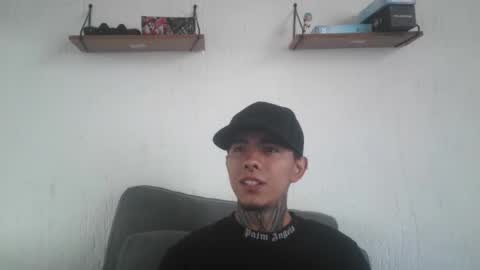 Snapshot of aress_1 chatting on November 28, 1:58 pm Ares online show from November 28, 1:58 pm