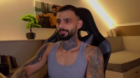 Snapshot of aressteel chatting on November 1, 4:31 pm Ares Steel online show from November 1, 4:31 pm