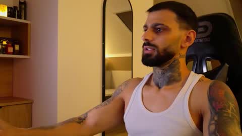 Snapshot of aressteel chatting on November 12, 9:25 pm Ares Steel online show from November 12, 9:25 pm