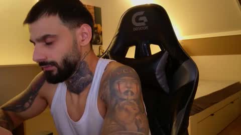 Snapshot of aressteel chatting on November 17, 5:41 pm Ares Steel online show from November 17, 5:41 pm