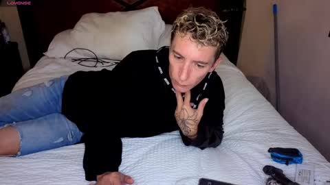 argabright online show from September 9, 9:53 am