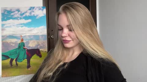 Snapshot of argeliaboivin chatting on December 3, 8:12 am Amelia online show from December 3, 8:12 am