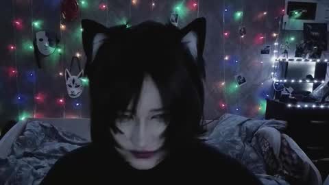 Snapshot of ari_corn chatting on November 28, 7:49 pm Ahri online show from November 28, 7:49 pm