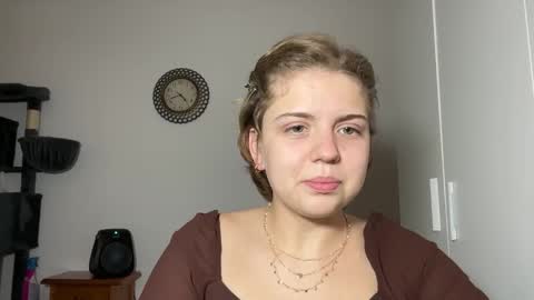 ari_crystal online show from February 5, 2:43 pm