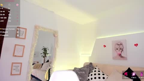 Snapshot of ari_es chatting on January 31, 7:29 pm Ari online show from January 31, 7:29 pm