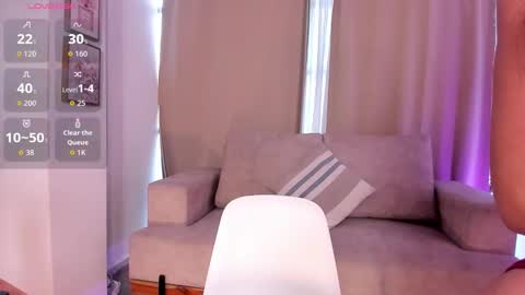 Snapshot of ari_es chatting on November 24, 2:28 pm Ari online show from November 24, 2:28 pm