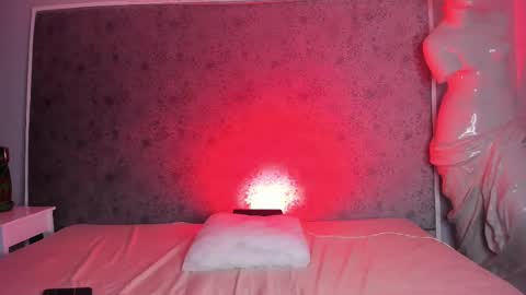 Snapshot of ari_sunshine chatting on September 17, 5:20 am Ari online show from September 17, 5:20 am