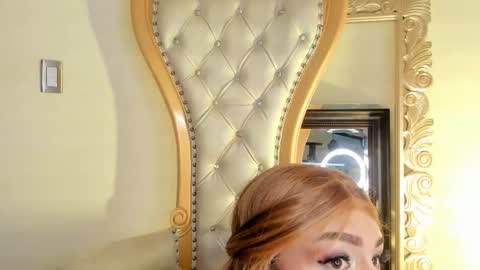 Ari  online show from December 13, 9:42 pm