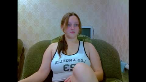 Snapshot of aria__dark chatting on November 13, 5:50 am Aria online show from November 13, 5:50 am