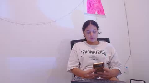 aria_arthur online show from September 22, 8:00 pm