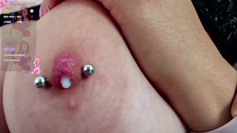 Snapshot of aria_li chatting on February 2, 12:02 pm aria online show from February 2, 12:02 pm