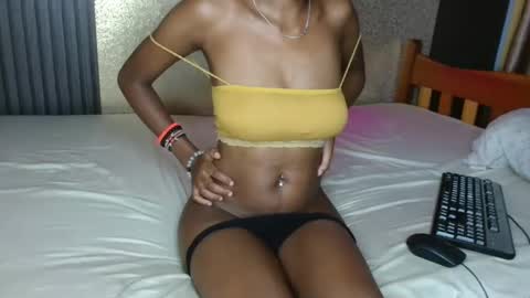 Snapshot of aria_shade chatting on November 24, 11:48 pm aria_shade online show from November 24, 11:48 pm