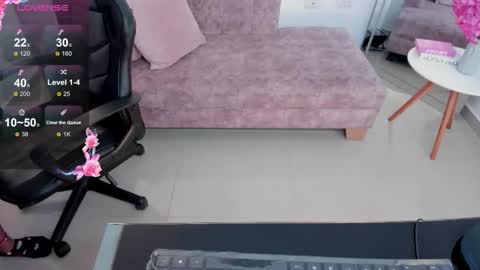 Snapshot of aria_vixen_ chatting on September 30, 7:52 pm Aria online show from September 30, 7:52 pm