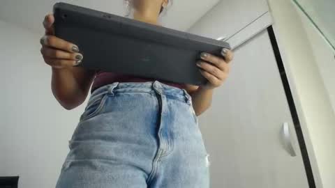 ariacoral online show from November 27, 12:18 pm