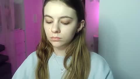 Snapshot of ariacreazy chatting on December 9, 6:35 pm AriaCreazy online show from December 9, 6:35 pm