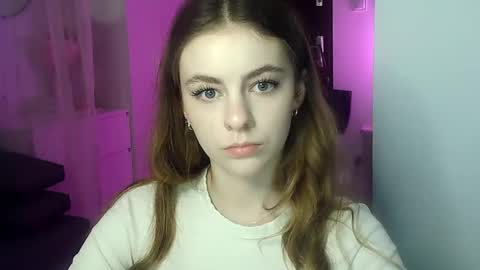 Snapshot of ariacreazy chatting on December 16, 6:49 pm AriaCreazy online show from December 16, 6:49 pm