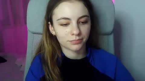 Snapshot of ariacreazy chatting on February 3, 9:18 pm AriaCreazy online show from February 3, 9:18 pm