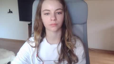 Snapshot of ariacreazy chatting on October 13, 7:19 am AriaCreazy online show from October 13, 7:19 am