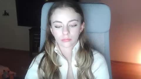 Snapshot of ariacreazy chatting on November 3, 9:16 pm AriaCreazy online show from November 3, 9:16 pm