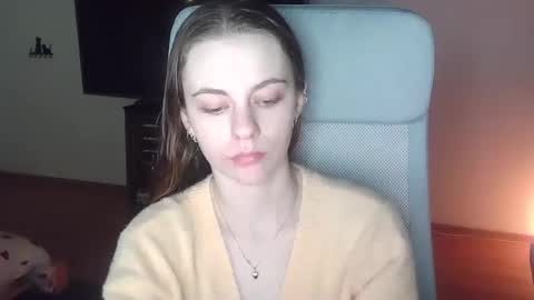 Snapshot of ariacreazy chatting on November 6, 9:37 pm AriaCreazy online show from November 6, 9:37 pm