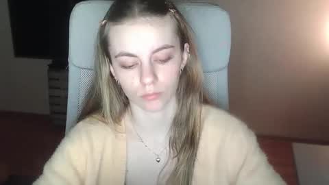 AriaCreazy online show from January 18, 9:07 pm