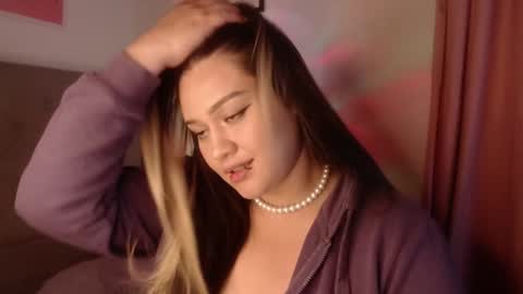 Snapshot of ariadna_martin chatting on January 24, 6:03 am Ari online show from January 24, 6:03 am